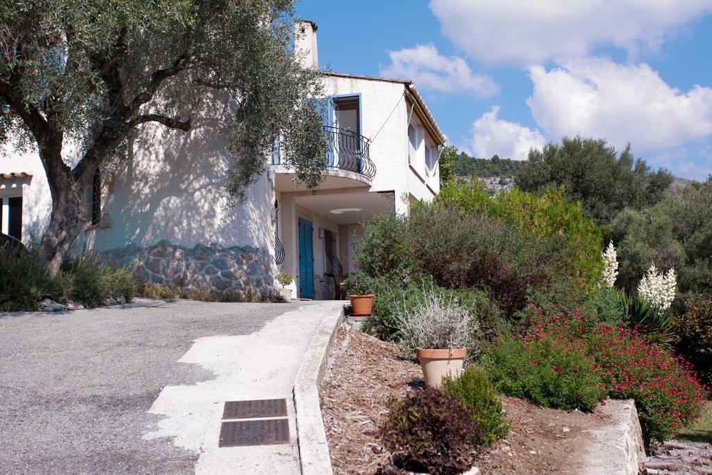 La Tourrette Bed & Breakfast Tourrettes-sur-Loup Room photo