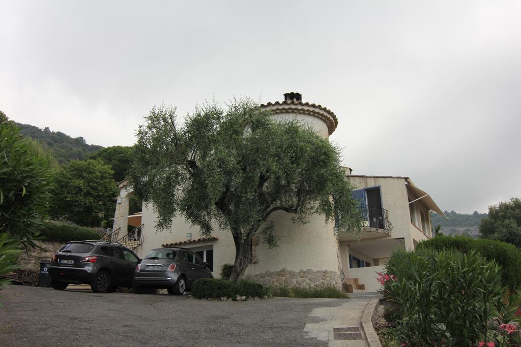 La Tourrette Bed & Breakfast Tourrettes-sur-Loup Exterior photo