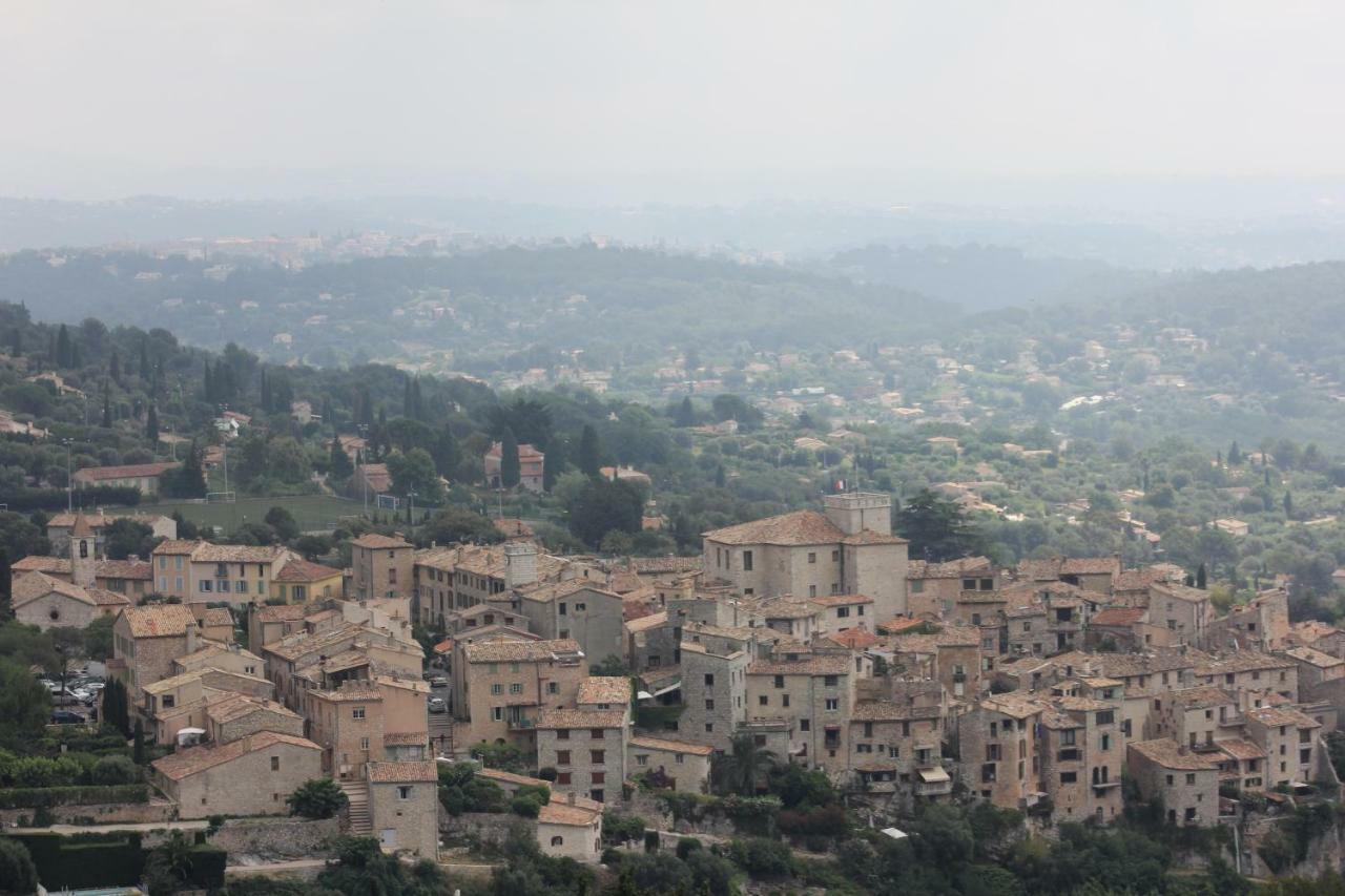 La Tourrette Bed & Breakfast Tourrettes-sur-Loup Exterior photo